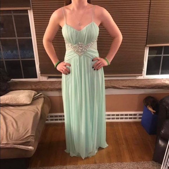 Prom Dress - Picture 1 of 3
